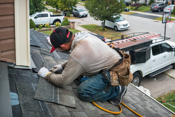 Professional Roofing technician working in Hillsboro, MD